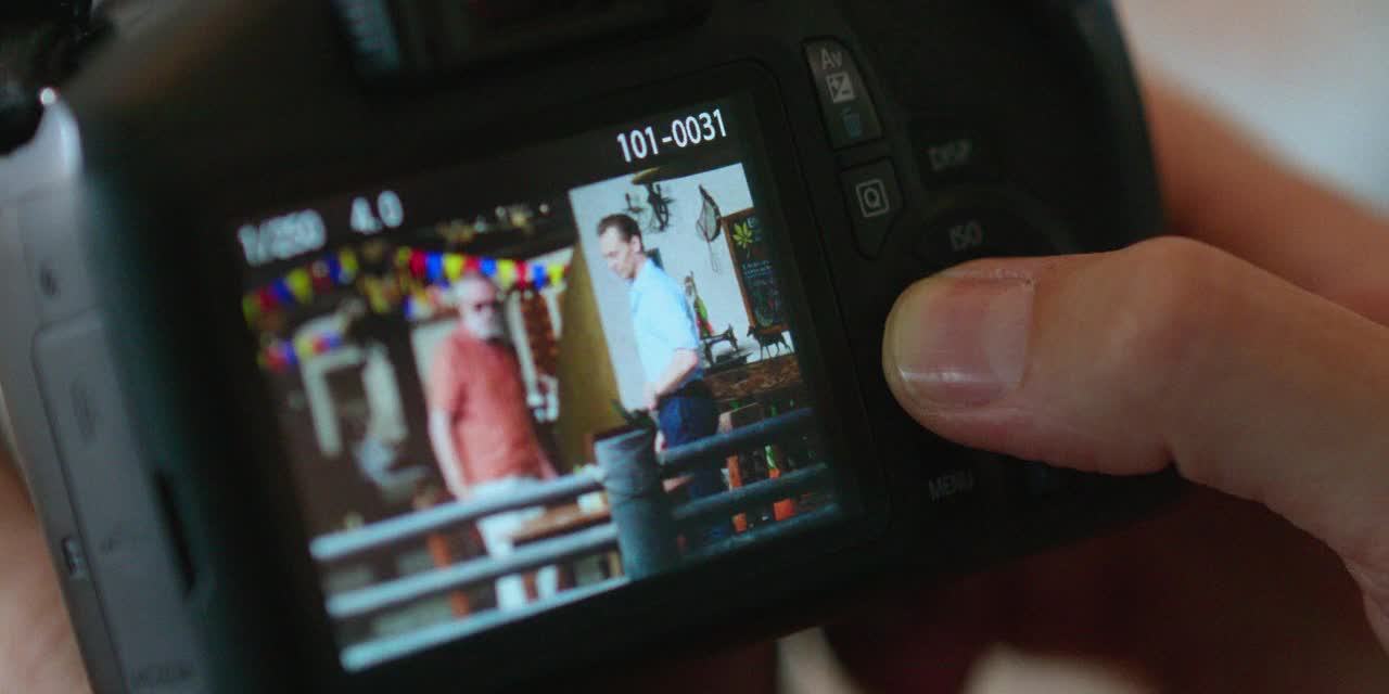 Noční recepční S02E05 2026 CZ titulky HD