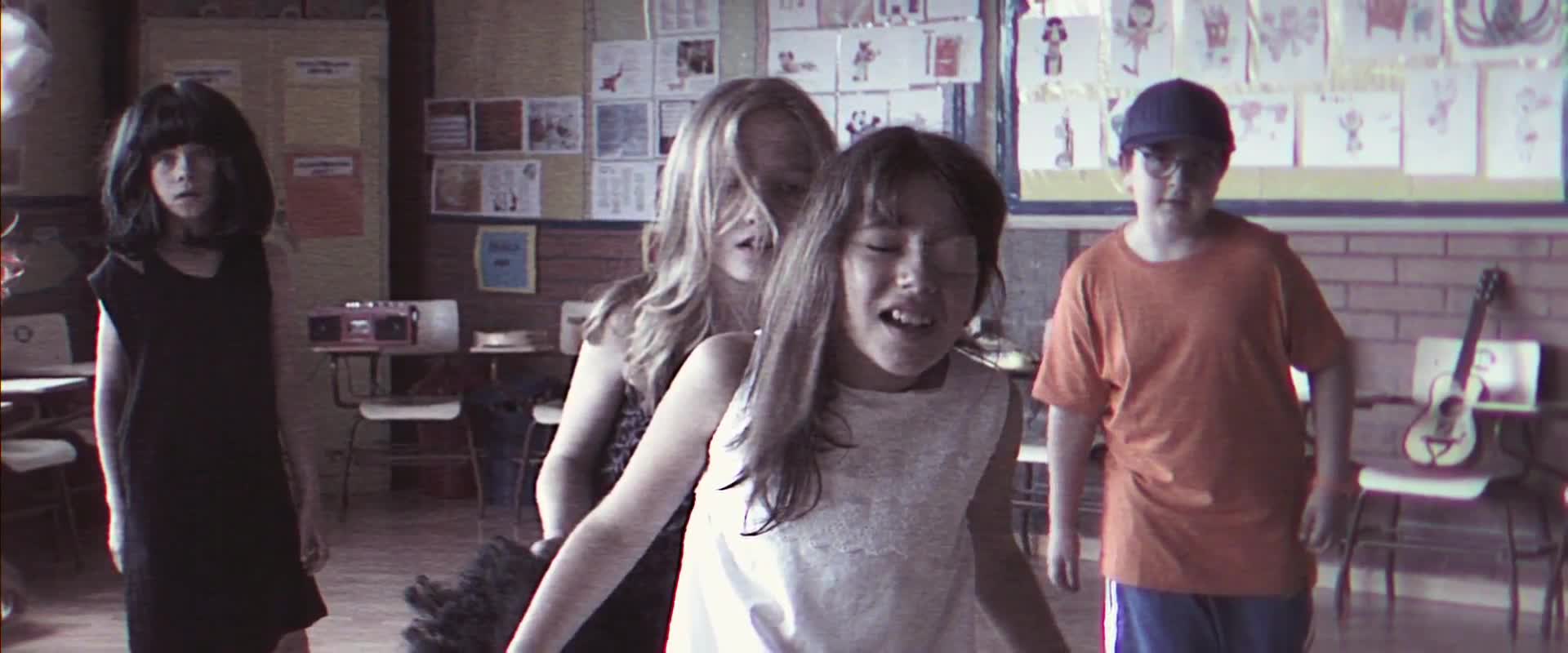 Jak prezit louceni se svobodou  Como sobrevivir a una despedida  2015 BRrip HD1080p CZdabing