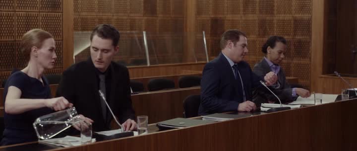 Kuryr Zasilka smrti 2019 CZ dabing