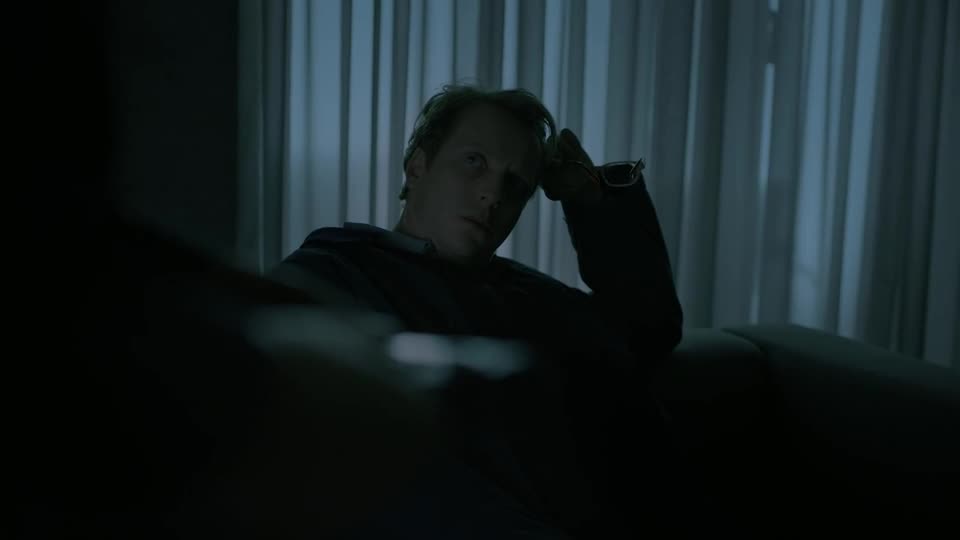 Dva svety - Counterpart S02E02 CZ titulky