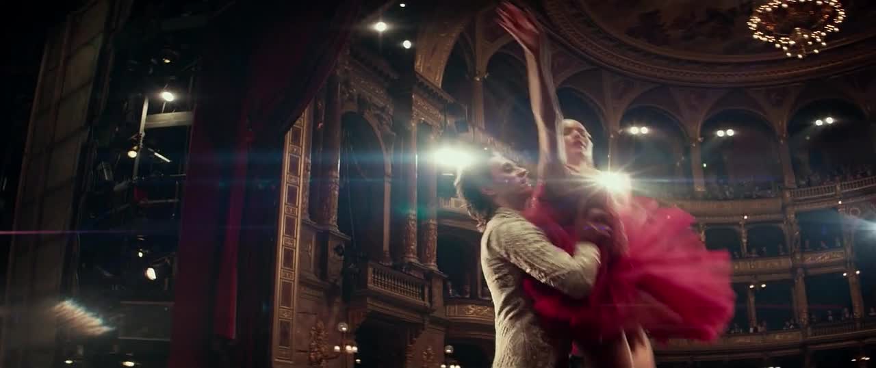 Ruda volavka 2018 CZ titulky HD KORSUB v obraze